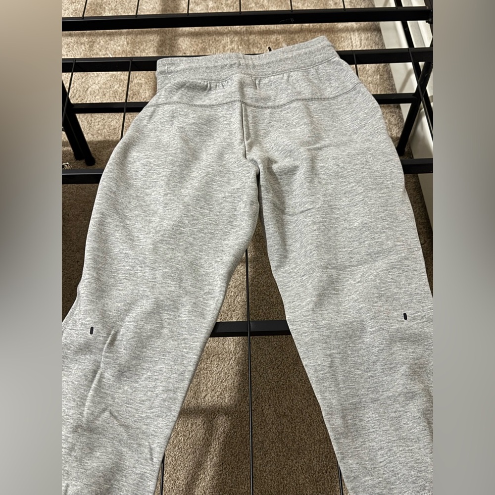 Youth Large Nike Tech Fleece light Gray Joggers with Black Accents - Picture 7 of 7